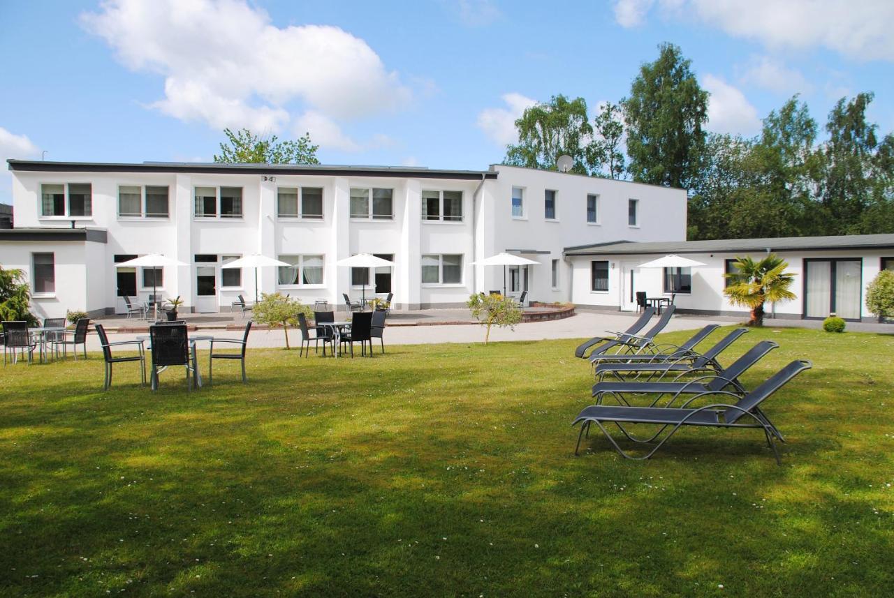 Appartementanlage-Ferienwohnungen Weisse Moewe Sassnitz Eksteriør bilde